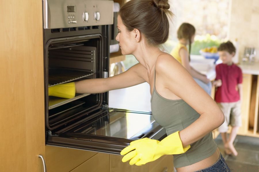как почистить духовку